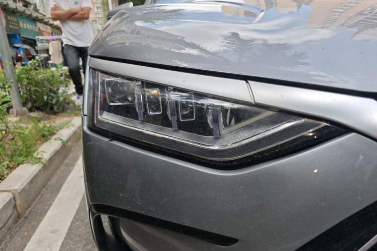 Used BYD Han 2022 DM-i 242km Flagship Model Right Front Headlight