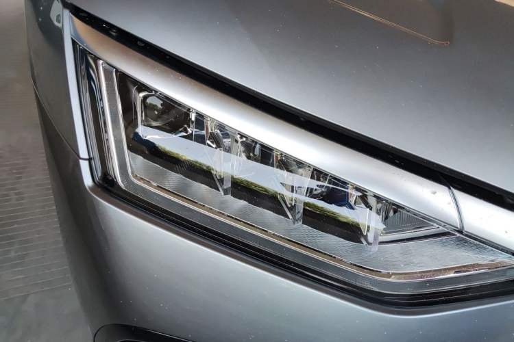 Used BYD Han 2022 DM-i 121KM Luxury Model Right Front Headlight