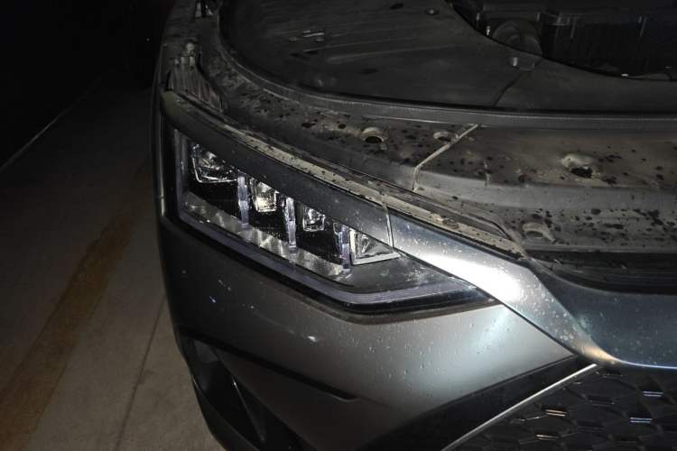 Used BYD Han 2022 DM-i 121KM Prestige Model Right Front Headlight