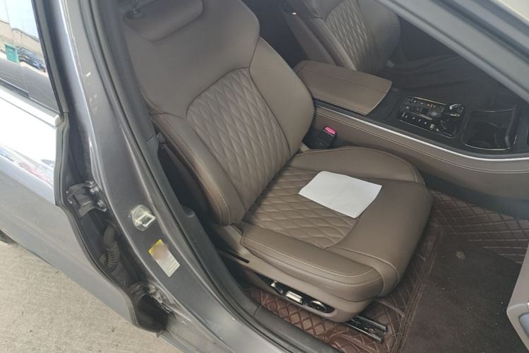 Used BYD Han 2022 EV Genesis Edition 715 km Front-Wheel-Drive Flagship Model Right Front Seat