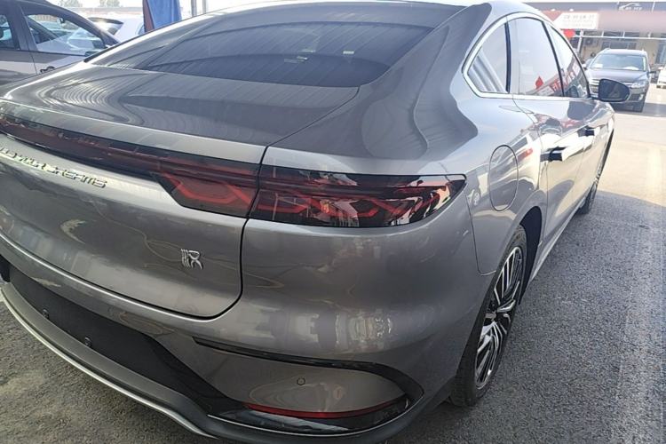 Used BYD Han 2022 DM-i 121KM Luxury Model Right Rear Taillight