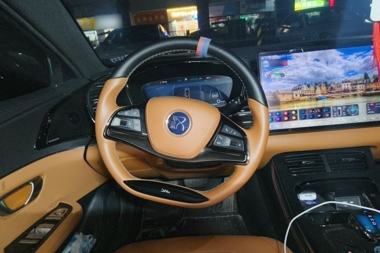 Used BYD Han 2022 DM-i 121KM Prestige Model Steering Wheel