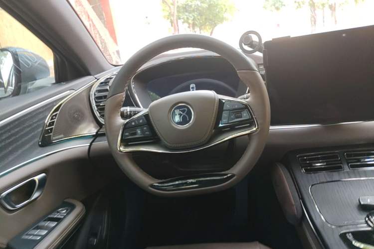 Used BYD Han 2022 DM-i 121KM Luxury Model Steering Wheel