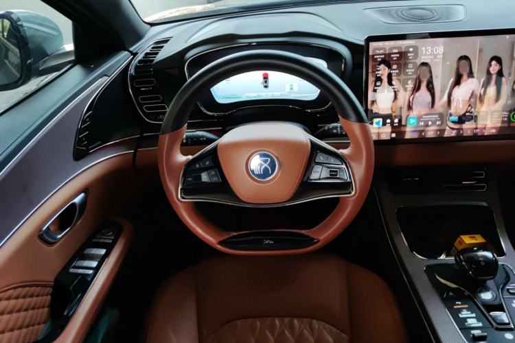 Used BYD Han 2022 DM-i 121KM Luxury Model Steering Wheel