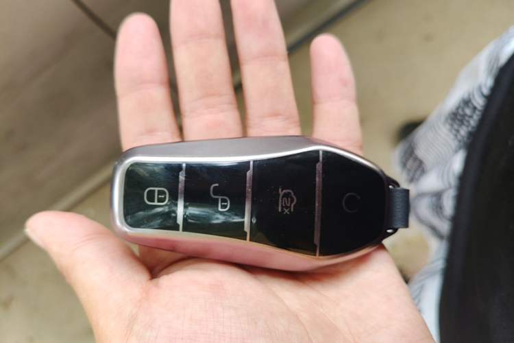 Used BYD Han 2022 DM-i 121KM Luxury Model Vehicle Key