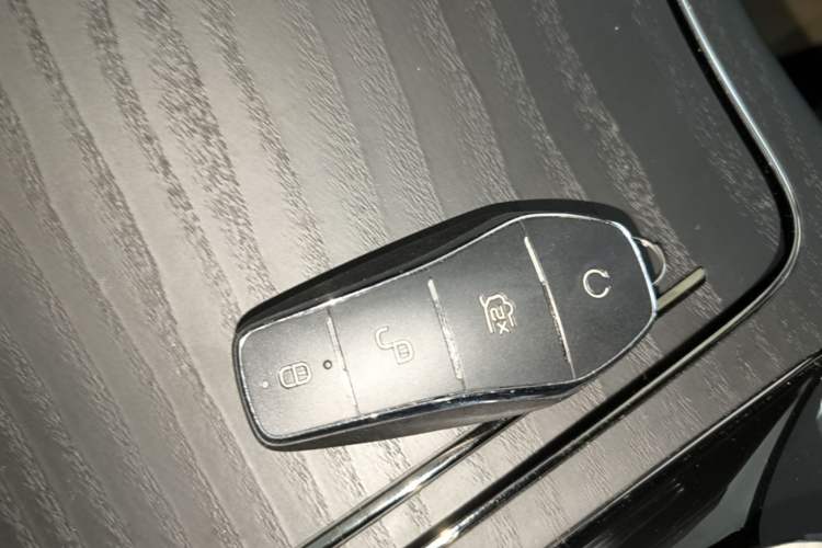 Used BYD Han 2022 DM-i 121KM Luxury Model Vehicle Key