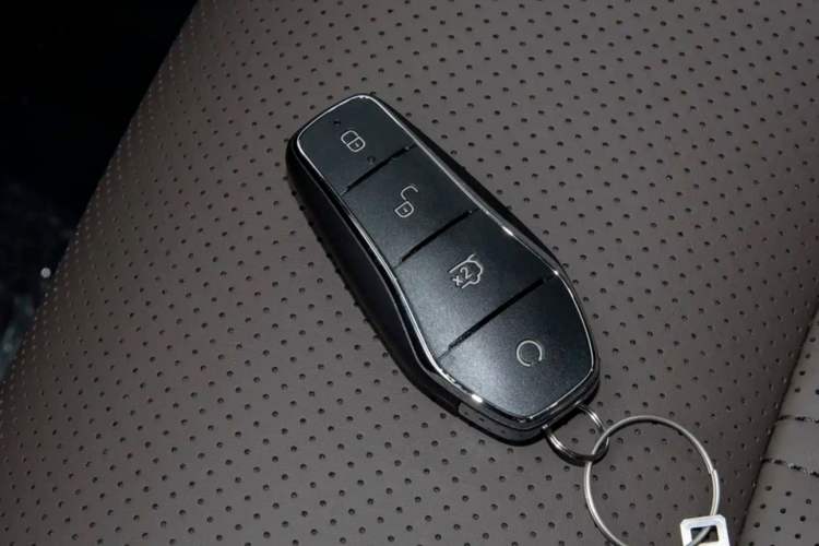 Used BYD Han 2022 DM-i 121KM Luxury Model Vehicle Key