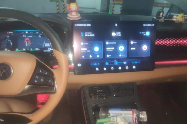 Used BYD Han 2022 DM-i 121KM Prestige Model Audio And AC Panel