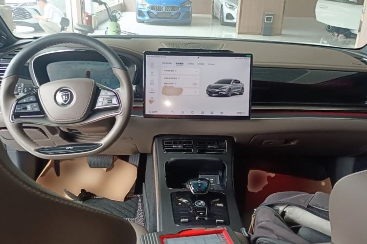 Used BYD Han 2022 EV Genesis Edition 715 km Front-Wheel-Drive Flagship Model Center Console
