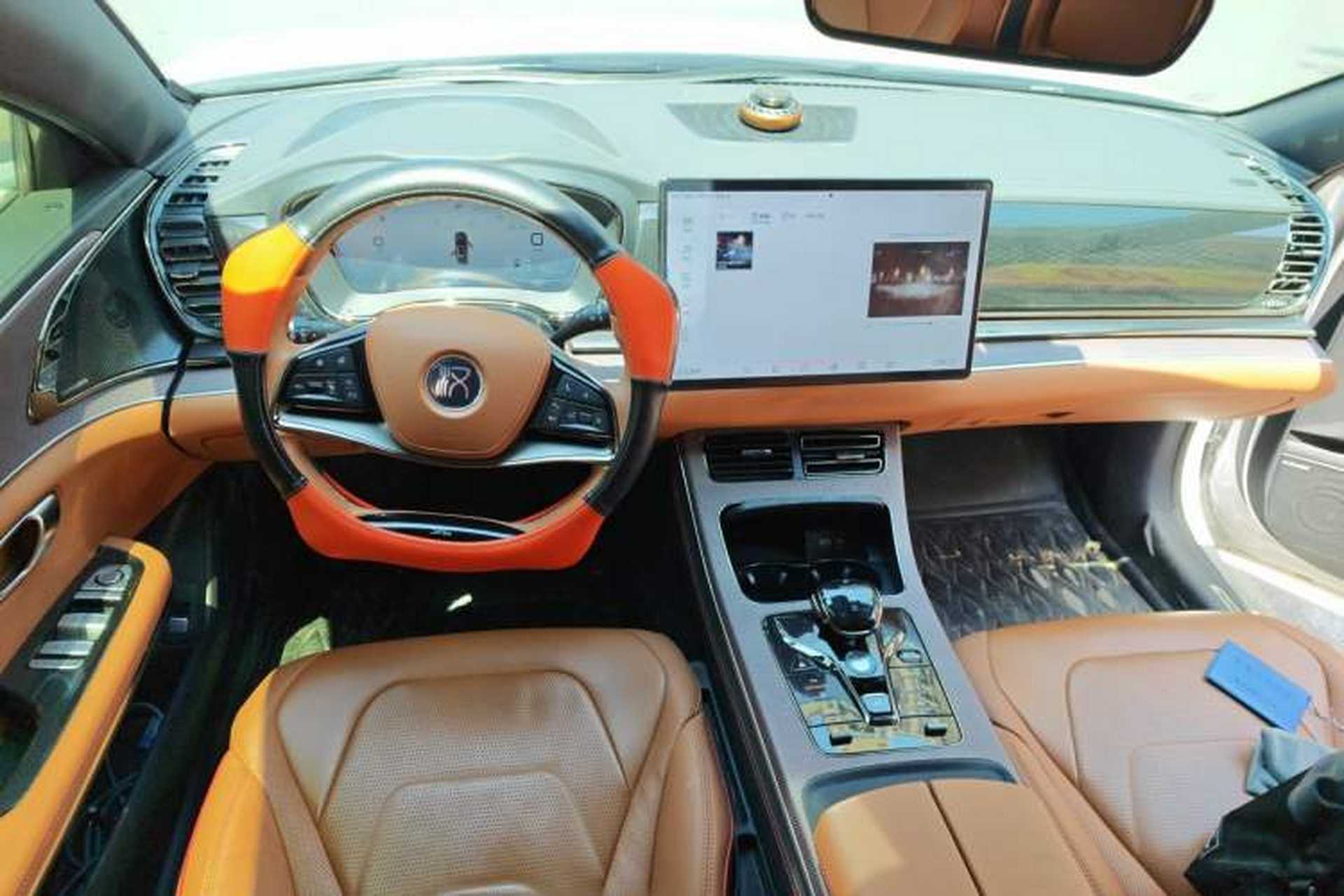 Used BYD Han 2022 DM-i 121KM Luxury Model Center Console