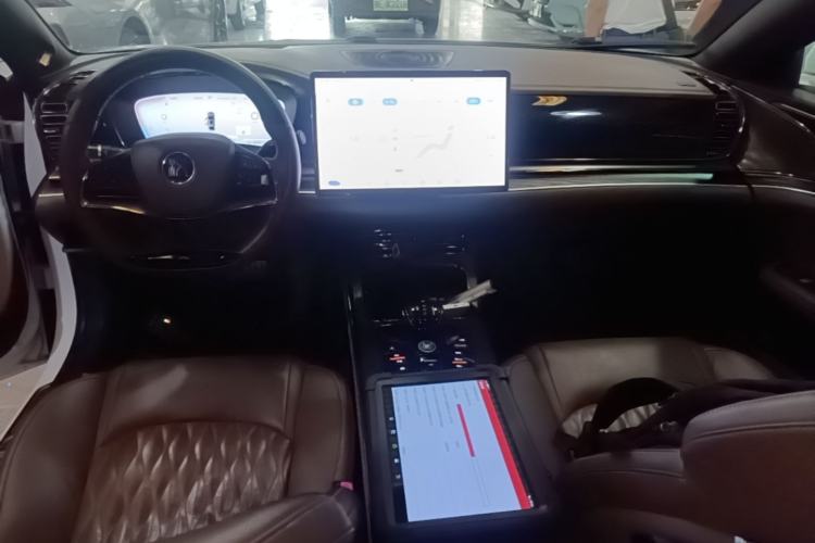 Used BYD Han 2022 EV Genesis Edition 715 km Front-Wheel-Drive Flagship Model Center Console