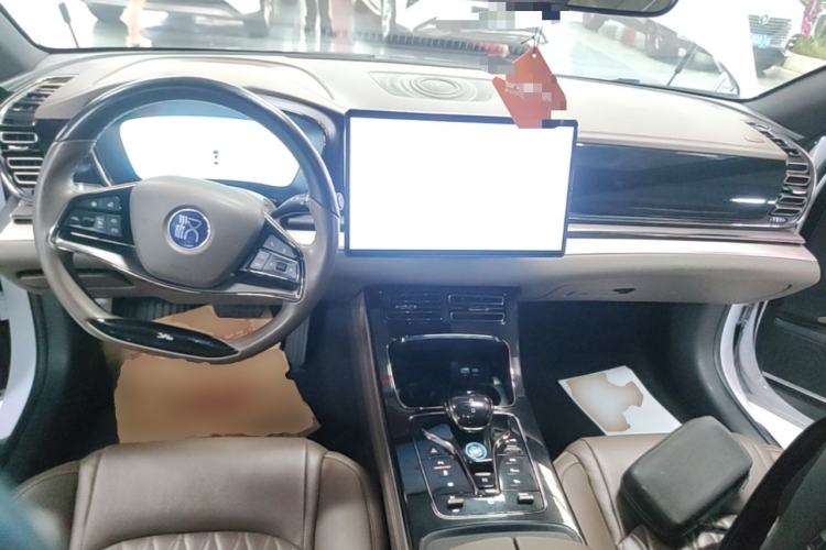 Used BYD Han 2022 DM-i 121KM Prestige Model Center Console