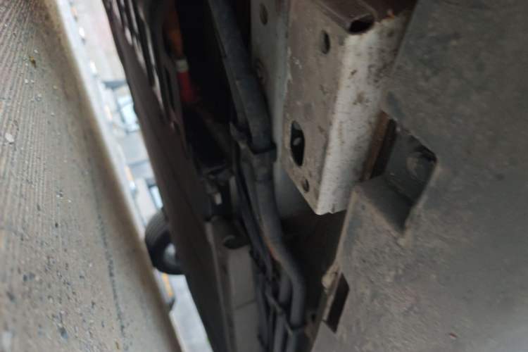 Used BYD Han 2022 DM-i 121KM Flagship Model Chassis Front Left