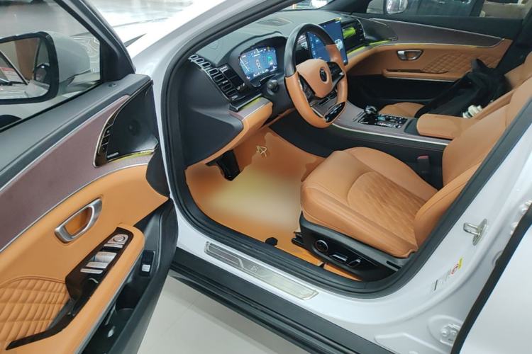 Used BYD Han 2022 DM-i 121KM Luxury Model Driver Seat
