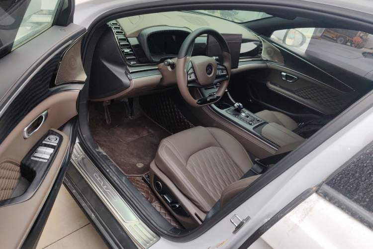 Used BYD Han 2022 DM-i 121KM Prestige Model Driver Seat