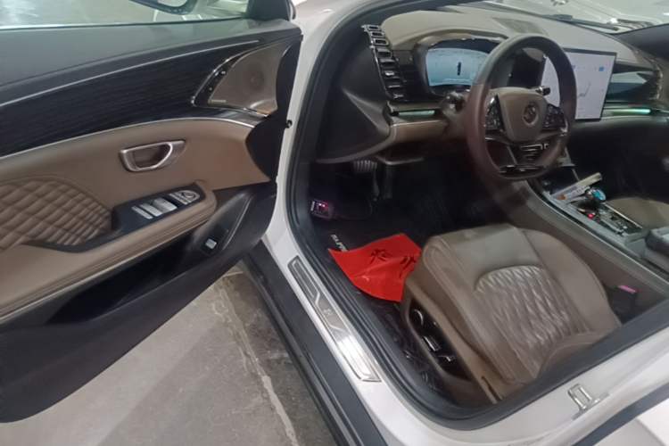 Used BYD Han 2022 EV Genesis Edition 715 km Front-Wheel-Drive Flagship Model Driver Seat