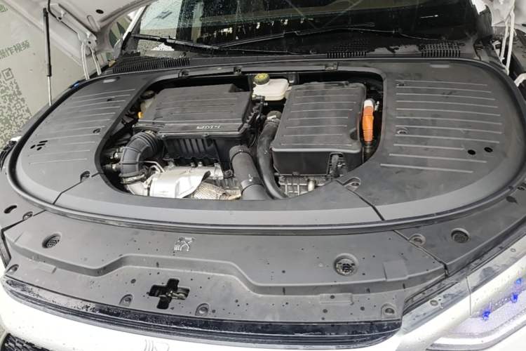 Used BYD Han 2022 DM-i 121KM Prestige Model Engine Bay