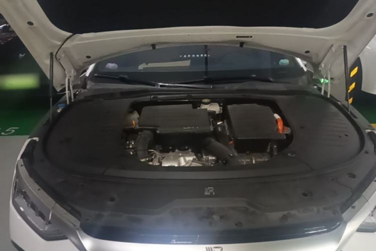 Used BYD Han 2022 DM-i 121KM Luxury Model Engine Bay