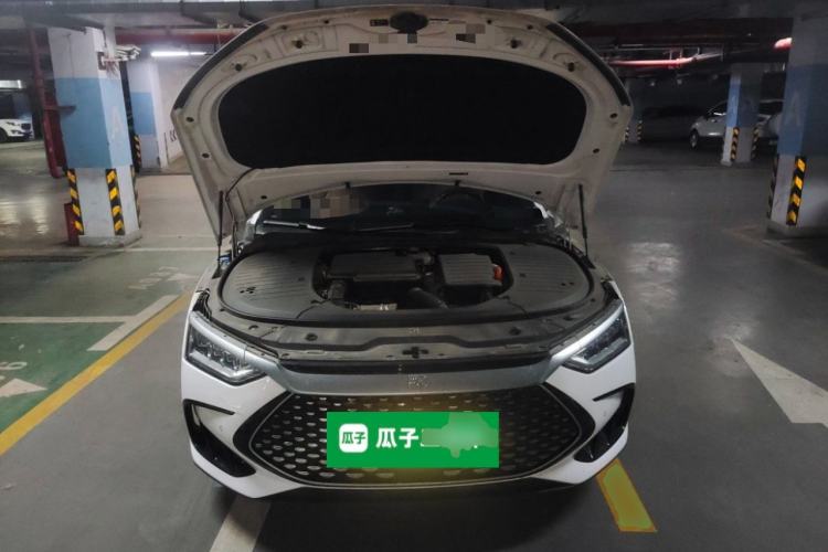 Used BYD Han 2022 DM-i 121KM Luxury Model Engine Bay