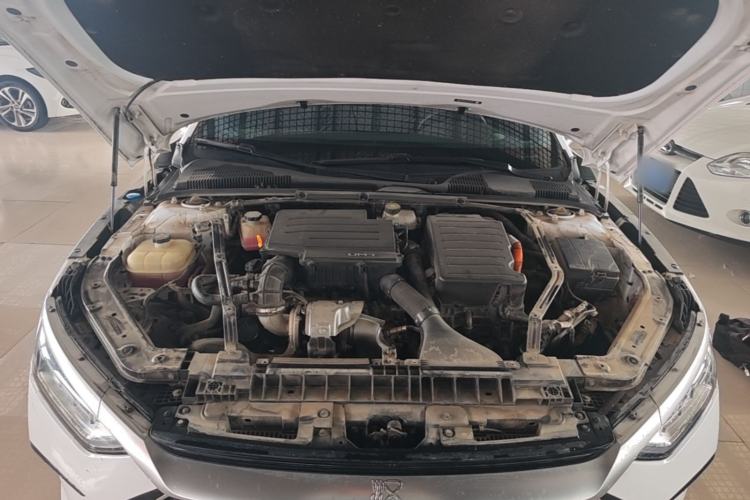 Used BYD Han 2022 DM-i 121KM Luxury Model Engine Bay