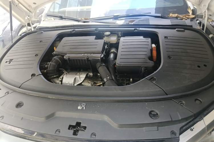 Used BYD Han 2022 DM-i 121KM Prestige Model Engine Bay