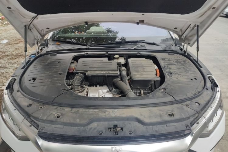 Used BYD Han 2022 DM-i 121KM Luxury Model Engine Bay