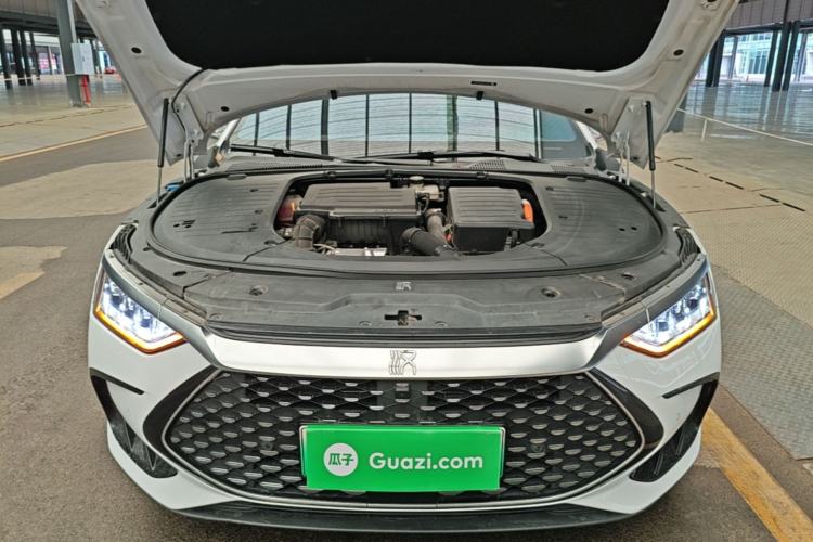 Used BYD Han 2022 DM-i 121KM Luxury Model Engine Bay