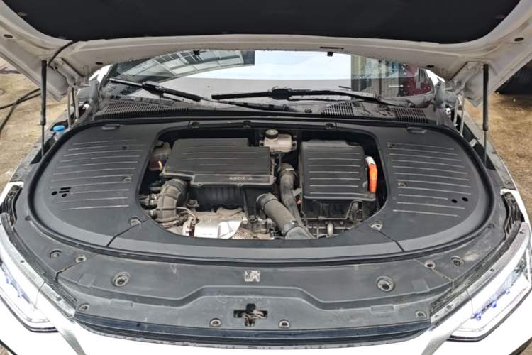 Used BYD Han 2022 DM-i 121KM Prestige Model Engine Bay