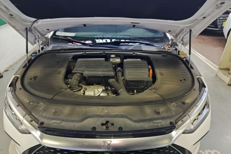 Used BYD Han 2022 DM-i 121KM Prestige Model Engine Bay