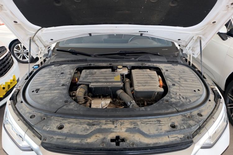 Used BYD Han 2022 DM-i 121KM Luxury Model Engine Bay