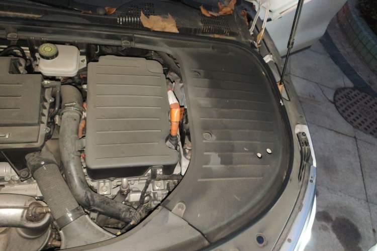 Used BYD Han 2022 DM-i 121KM Luxury Model Engine Bay Left