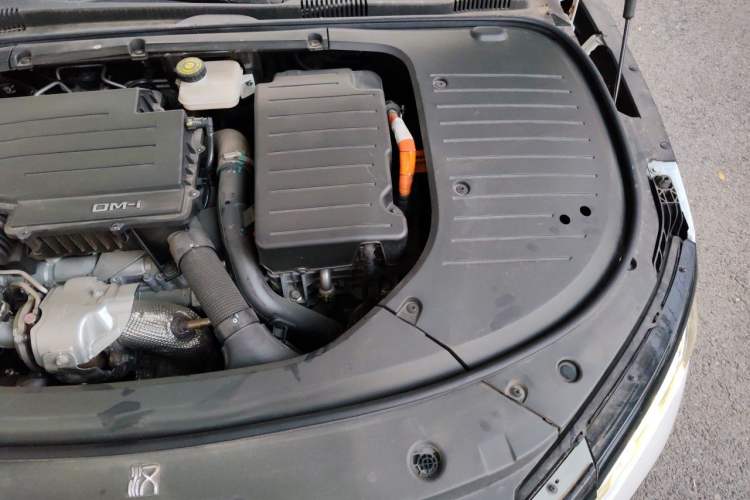 Used BYD Han 2022 DM-i 121KM Prestige Model Engine Bay Left