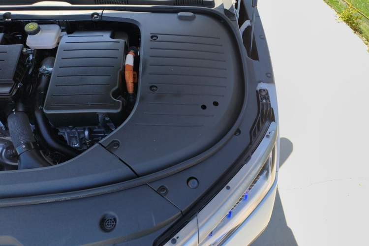 Used BYD Han 2022 DM-i 121KM Luxury Model Engine Bay Left