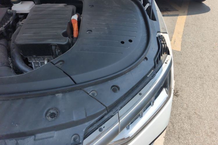Used BYD Han 2022 DM-i 121KM Luxury Model Engine Bay Left