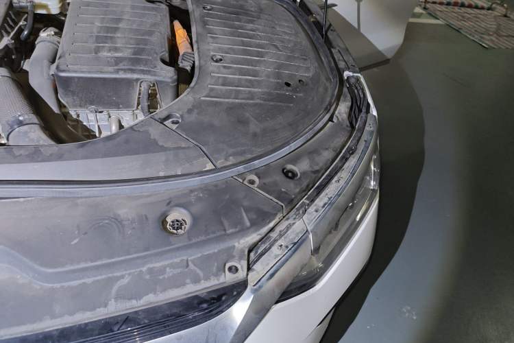 Used BYD Han 2022 DM-i 242km Flagship Model Engine Bay Left