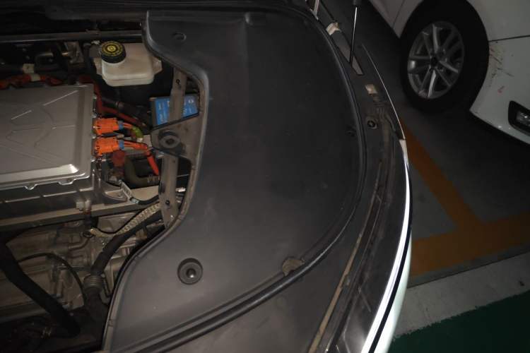 Used BYD Han 2022 EV Genesis Edition 610KM All-Wheel Drive Premium Model Engine Bay Left