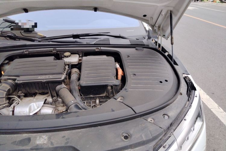 Used BYD Han 2022 DM-i 121KM Luxury Model Engine Bay Left