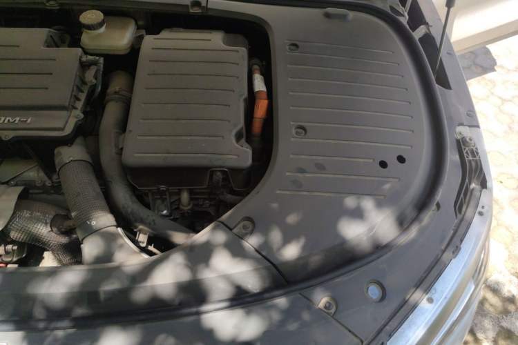 Used BYD Han 2022 DM-i 121KM Luxury Model Engine Bay Left