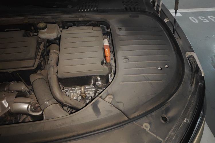 Used BYD Han 2022 DM-i 121KM Luxury Model Engine Bay Left