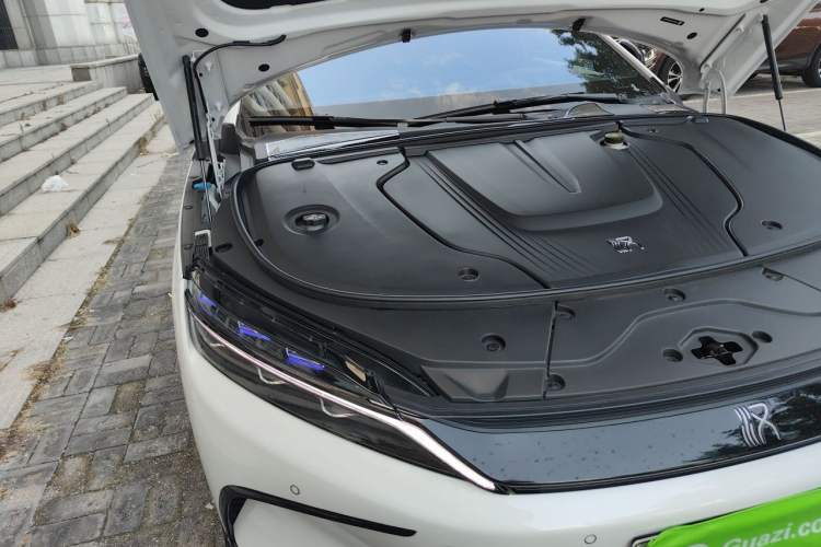Used BYD Han 2022 EV Genesis Edition 610KM All-Wheel Drive Premium Model Engine Bay Right