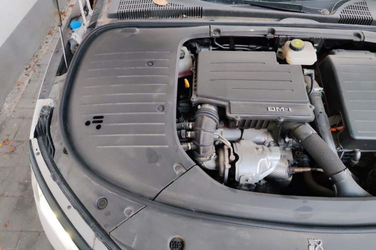 Used BYD Han 2022 DM-i 121KM Prestige Model Engine Bay Right