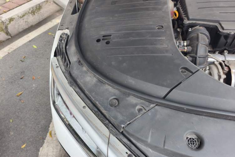 Used BYD Han 2022 DM-i 121KM Luxury Model Engine Bay Right