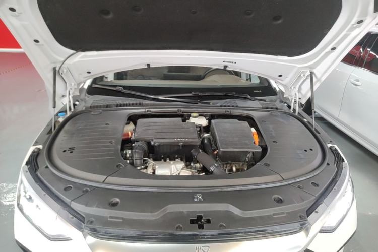 Used BYD Han 2022 DM-i 121KM Prestige Model Engine Bay