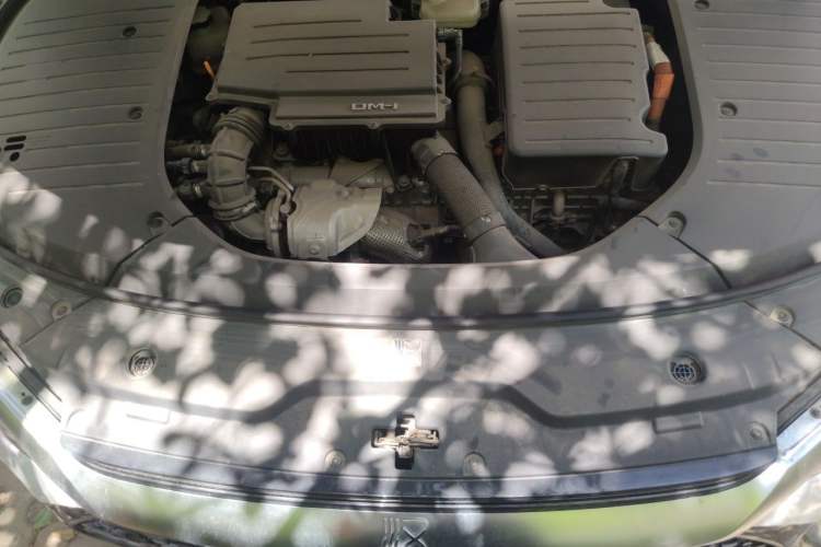 Used BYD Han 2022 DM-i 121KM Luxury Model Engine Bay