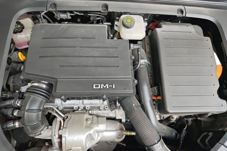 Used BYD Han 2022 DM-i 121KM Luxury Model Engine Bay