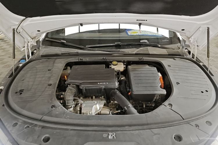 Used BYD Han 2022 DM-i 121KM Luxury Model Engine Bay