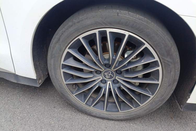 Used BYD Han 2022 DM-i 121KM Prestige Model Exterior 1