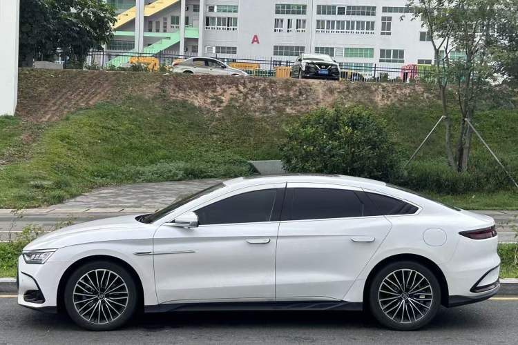 Used BYD Han 2022 DM-i 121KM Prestige Model Exterior 3