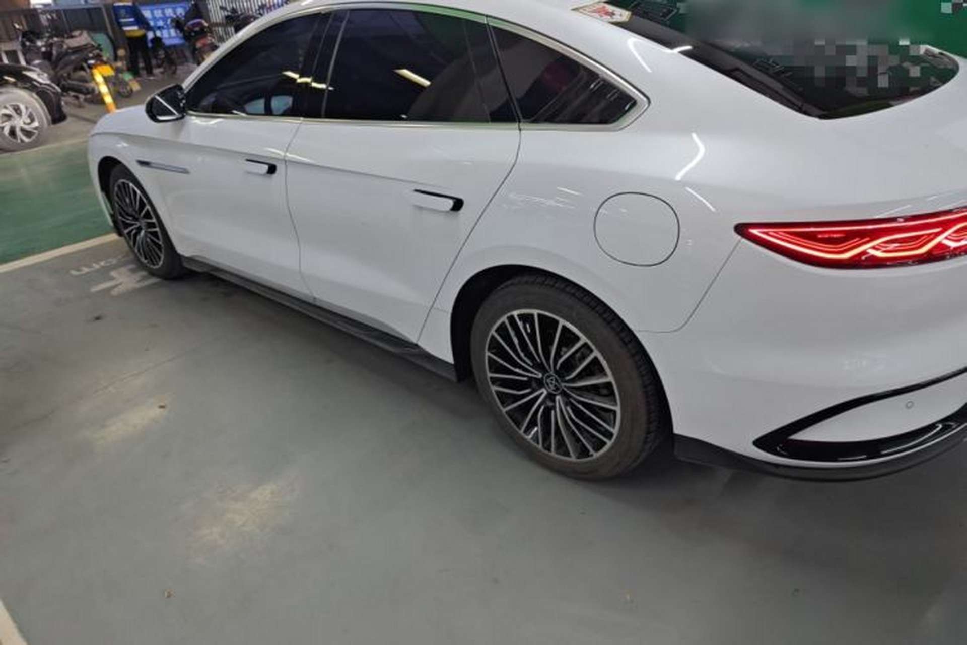 Used BYD Han 2022 DM-i 121KM Prestige Model Exterior 3