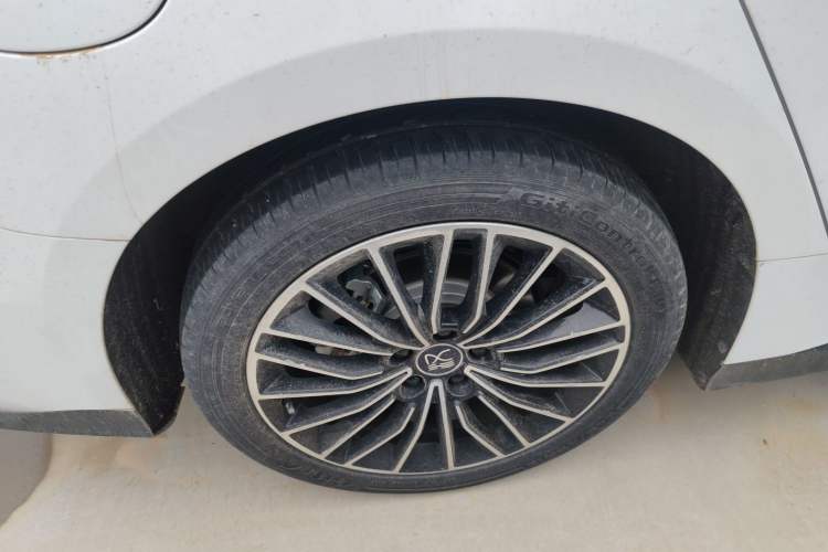 Used BYD Han 2022 DM-i 121KM Prestige Model Exterior 5